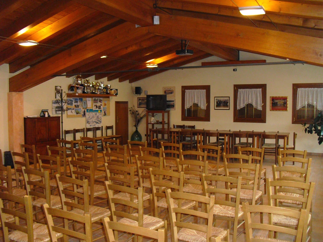 Pizzeria Birreria Olimpic -Sala Riunioni