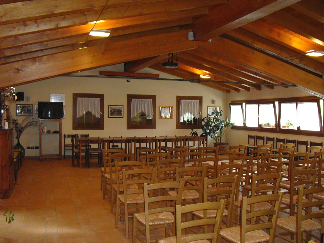 Pizzeria Birreria Olimpic -Sala Riunioni